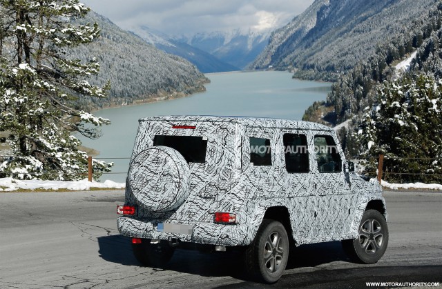 2019 Mercedes-Benz G-Class spy shots - Image via S. Baldauf/SB-Medien