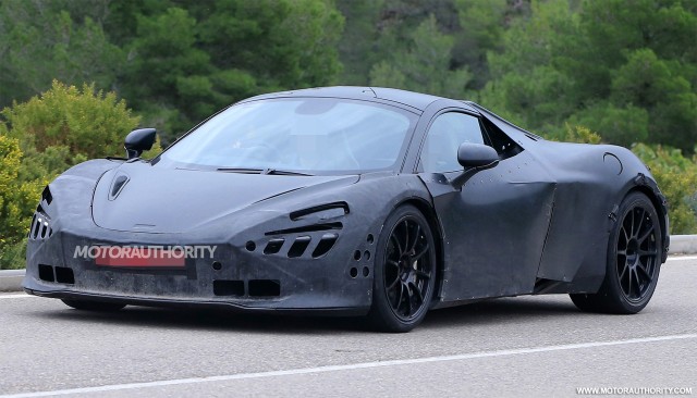2018 McLaren 650S replacement (P14) spy shots - Image via S. Baldauf/SB-Medien