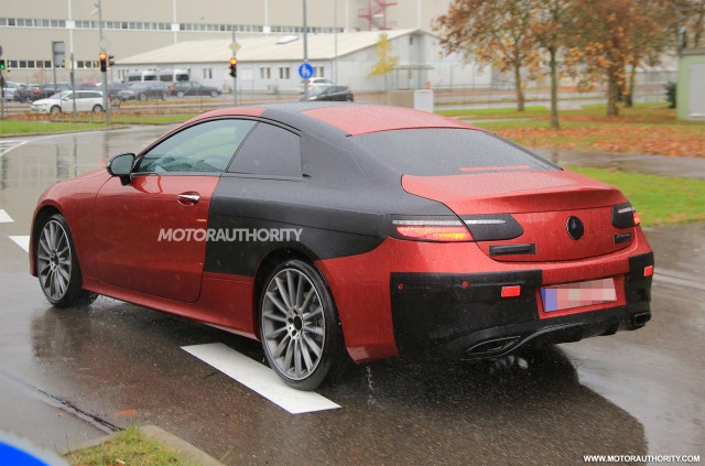 2018 Mercedes-Benz E-Class Coupe spy shots - Image via S. Baldauf/SB-Medien