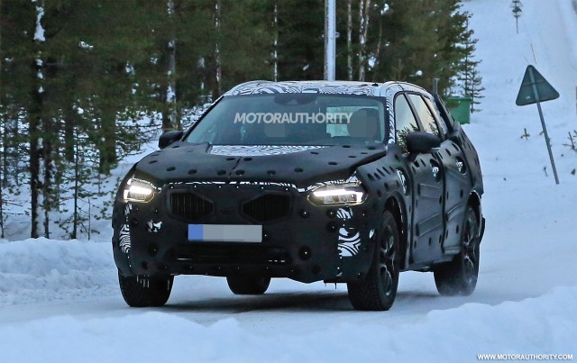 2018 Volvo XC60 spy shots - Image via S. Baldauf/SB-Medien