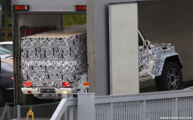 2019 Mercedes-Benz G-Class dual cab pickup truck spy shots - Image via S. Baldauf/SB-Medien