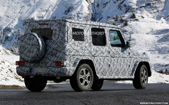 2019 Mercedes-Benz G-Class spy shots - Image via S. Baldauf/SB-Medien