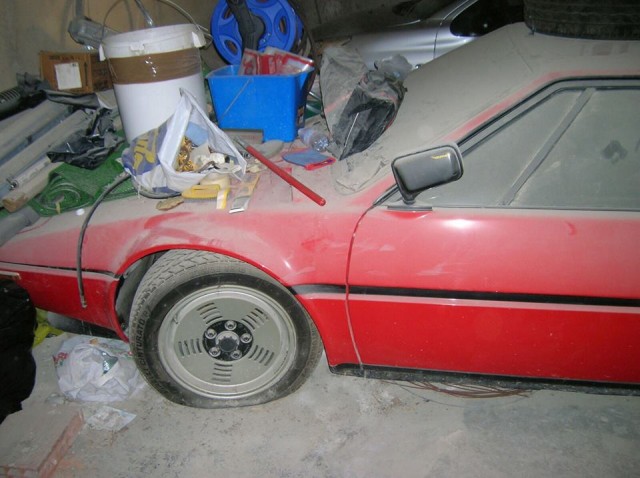 BMW M1 garage find