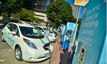 Oregon mulls bonuses for salespeople who sell electric cars
