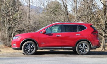 Some crossover SUVs get easier fuel-economy rules, others don't