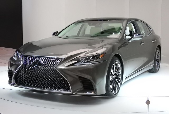 2018 Lexus LS, 2017 Detroit auto show