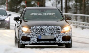 2019 Mercedes-AMG C43 spy shots