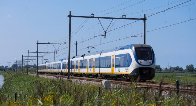 Dutch NS Sprinter electric train by Flickr user kismihok (Used under CC License)