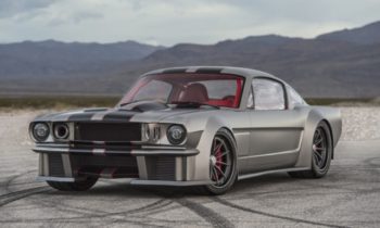A vicious ’65 Ford Mustang with 1,000 hp drops by Jay Leno’s Garage