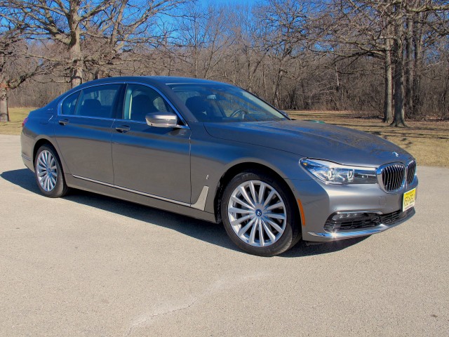 2017 BMW 740e xDrive