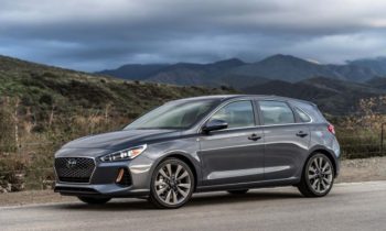 2018 Hyundai Elantra GT hatchback unveiled at Chicago auto show