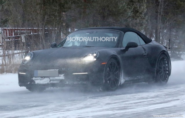 2019 Porsche 911 Cabriolet spy shots - Image via S. Baldauf/SB-Medien
