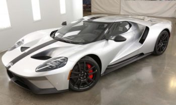 2017 Ford GT Competition Series cuts weight from already light carbon fiber supercar