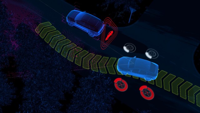 Volvo City Safety collision avoidance system now with automatic emergency steering