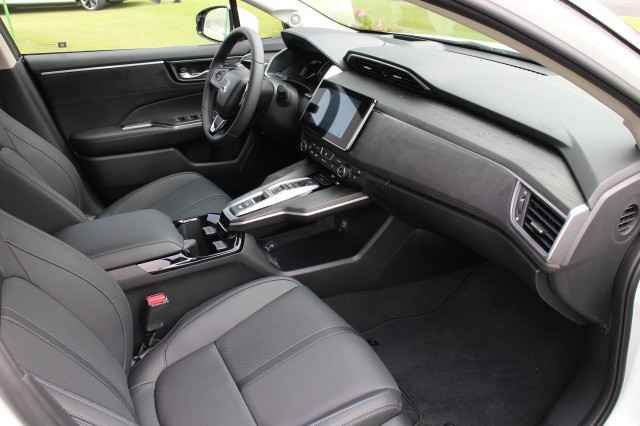 2017 Honda Clarity Fuel Cell, Santa Barbara, CA, March 2017 2017 Honda Clarity Fuel Cell, Santa Barbara, CA, March 2017