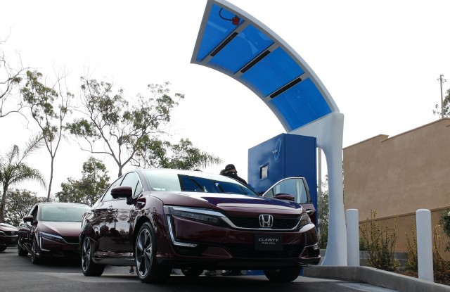 2017 Honda Clarity Fuel Cell, Santa Barbara, CA, March 2017 2017 Honda Clarity Fuel Cell, Santa Barbara, CA, March 2017