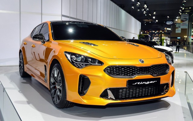 2018 Kia Stinger, 2017 Seoul auto show