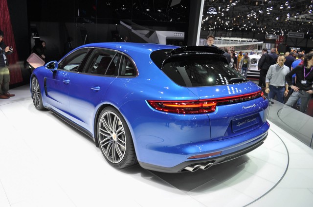 2018 Porsche Panamera Sport Turismo, 2017 Geneva auto show