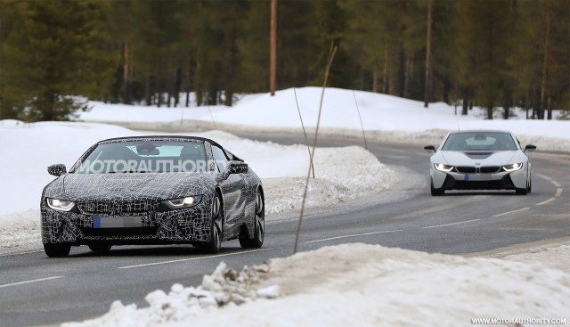 2019 BMW i8 Spyder spy shots - Image via S. Baldauf/SB-Medien