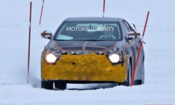 2019 Toyota Corolla spy shots