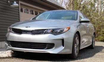 2017 Kia Optima Hybrid: gas mileage review of mid-size sedan