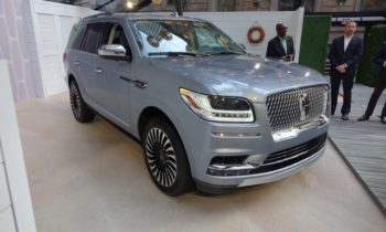 2018 Lincoln Navigator debuts at 2017 New York auto show
