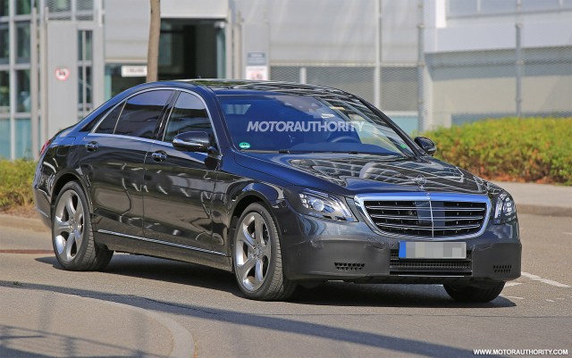 2018 Mercedes-Benz S-Class facelift spy shots - Image via S. Baldauf/SB-Medien