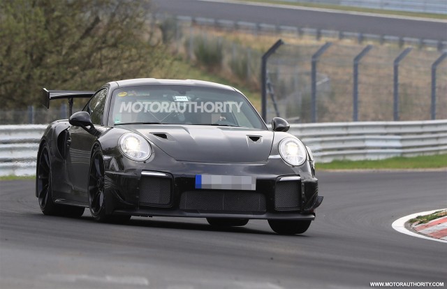 2018 Porsche 911 GT2 spy shots - Image via S. Baldauf/SB-Medien