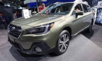 2018 Subaru Outback revealed at 2017 New York auto show