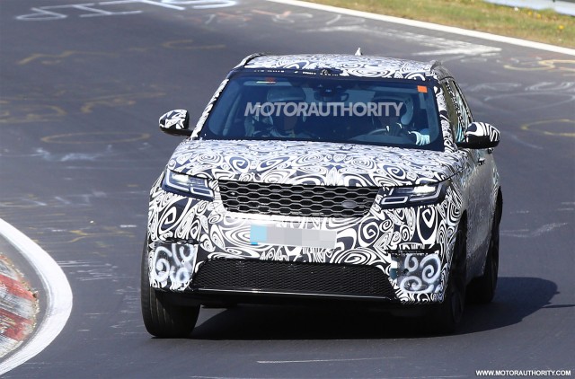 2019 Land Rover Range Rover Velar SVR spy shots - Image via S. Baldauf/SB-Medien