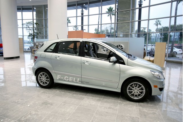 First Mercedes-Benz B-Class F-Cell hydrogen fuel-cell vehicle delivery, Newport Beach, Dec 2010