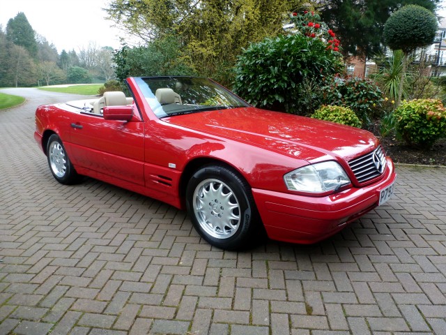 1996 Mercedes-Benz SL500 auctioned with just 80 miles on the odometer