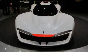 Tesla battery life, EPA loves coal, electric-car charging basics, tiny VW T-Roc: Today's Car News