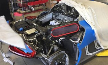 Porsche 918 Spyder service looks like a technician’s worst nightmare