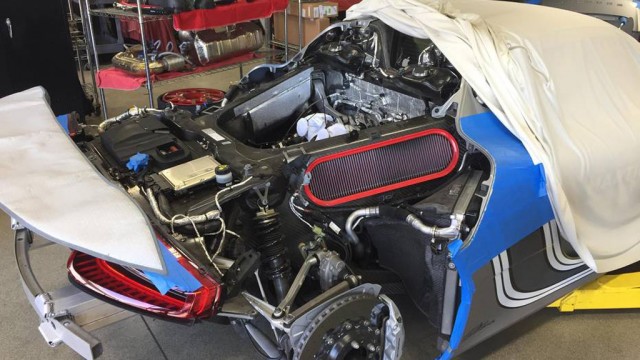 Porsche 918 Spyder maintenance - Image via Reddit user USBROOKS