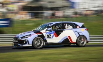 Hyundai i30 N survives 24 Hours Nürburgring race