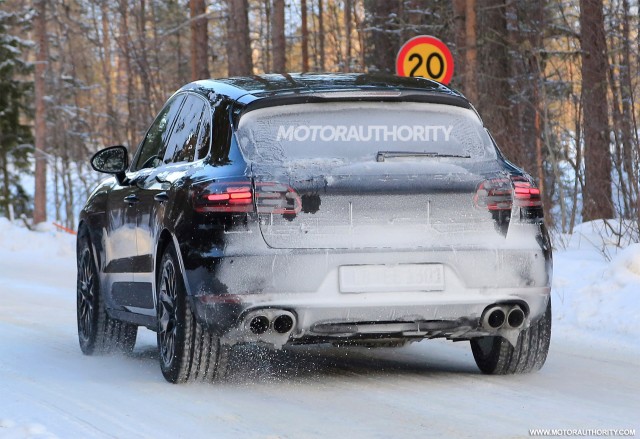 2019 Porsche Macan facelift spy shots - Image via S. Baldauf/SB-Medien 2019 Porsche Macan facelift spy shots - Image via S. Baldauf/SB-Medien