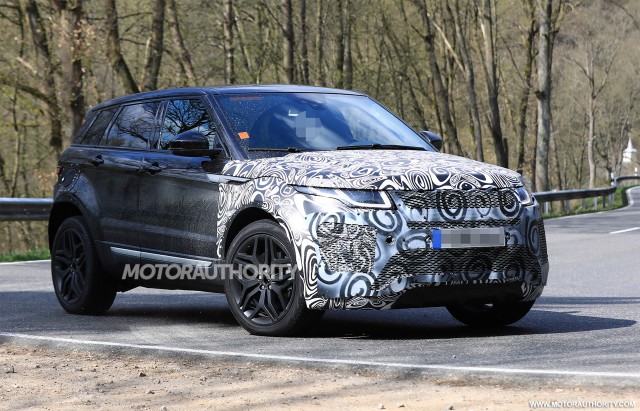 2020 Land Rover Range Rover Evoque test mule spy shots - Image via S. Baldauf/SB-Medien