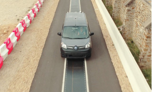 Dynamic wireless electric car charging testing using a Renault Kangoo Z.E.