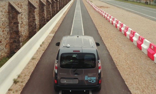 Dynamic wireless electric car charging testing using a Renault Kangoo Z.E.