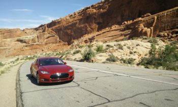 Latest Tesla referral programs draw new CA dealer lobby complaint