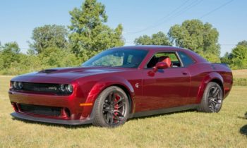 2018 Dodge Challenger SRT Hellcat gets Demon’s wide-body look