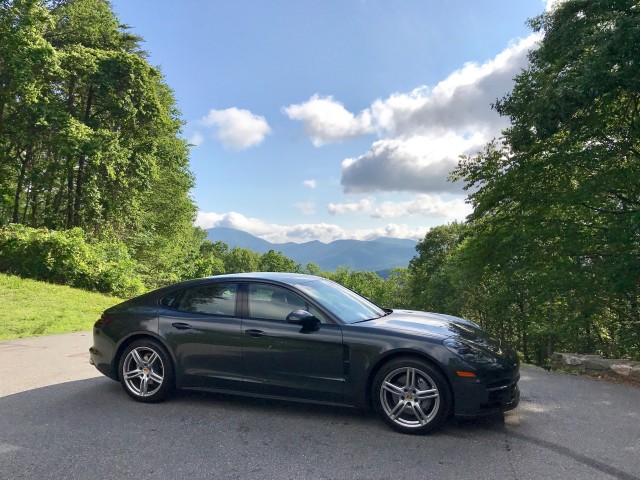 2018 Porsche Panamera 4S
