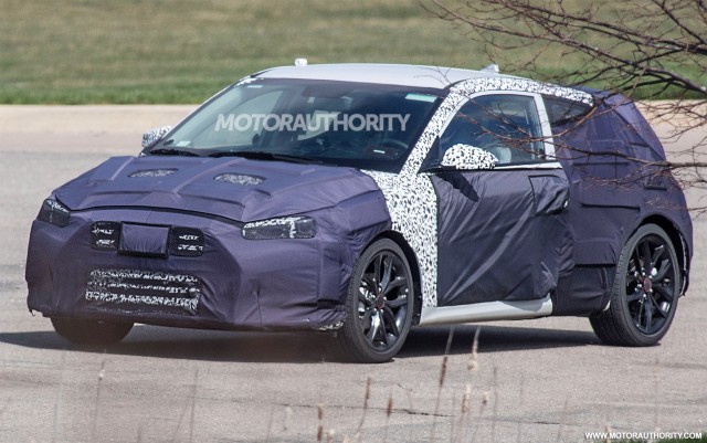 2019 Hyundai Veloster spy shots - Image via S. Baldauf/SB-Medien