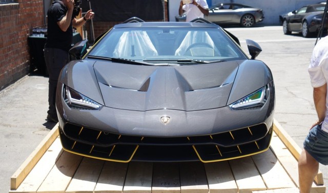 First Lamborghini Centenario Roadster in US, Photo from duPont Registry