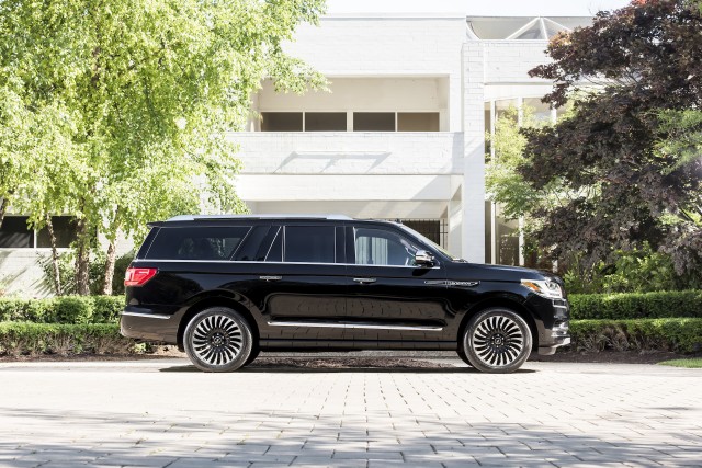 2019 Lincoln Navigator L in Black Label Destination trim