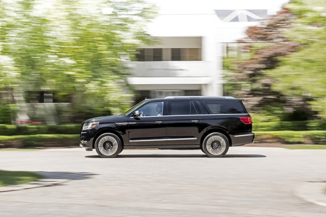 2018 Lincoln Navigator L in Black Label Destination trim