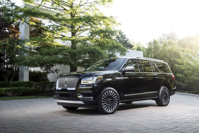 2018 Lincoln Navigator L in Black Label Destination trim