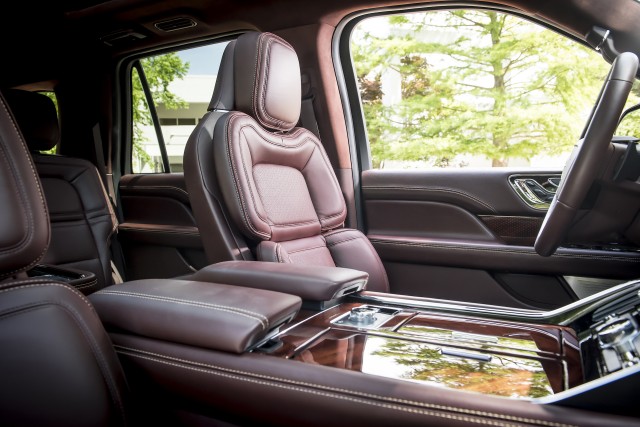 2019 Lincoln Navigator L in Black Label Destination trim