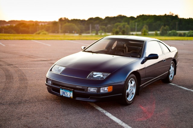 2011 Nissan 370Z And 1990 Nissan 300ZX. Photos by Alex Bellus 2011 Nissan 370Z And 1990 Nissan 300ZX. Photos by Alex Bellus